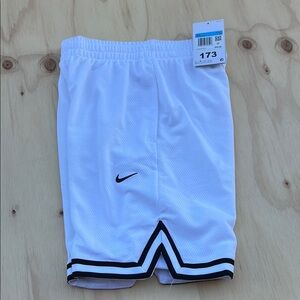Nike Kids WhiteBasketball  Athletic Shorts Medium